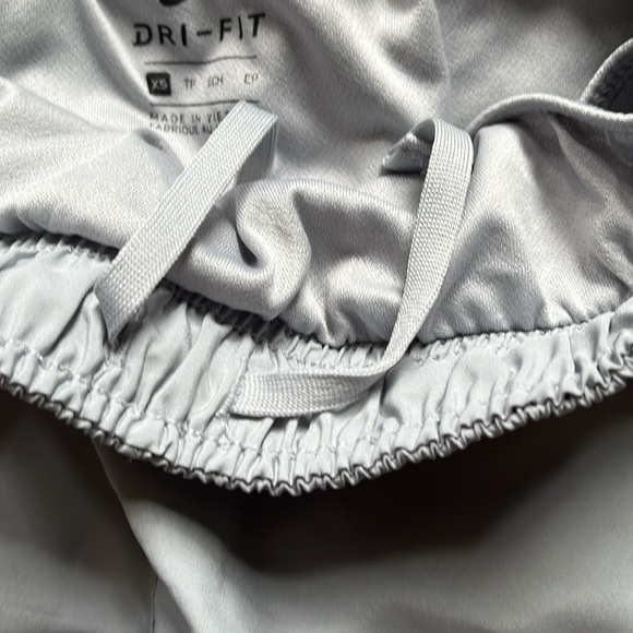 Nike Dri Fit tempo shirts, size XS - Picture 4 of 5